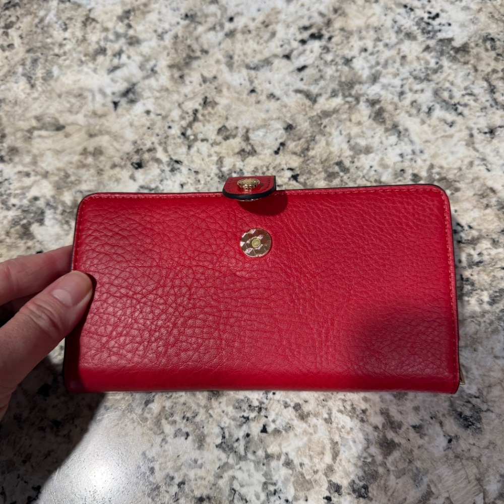 Red Wallet - Picture 2 of 4